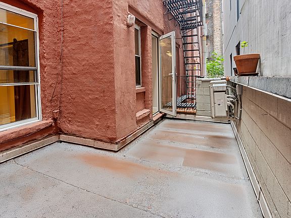 5th image of 444 E 13th St APT 7