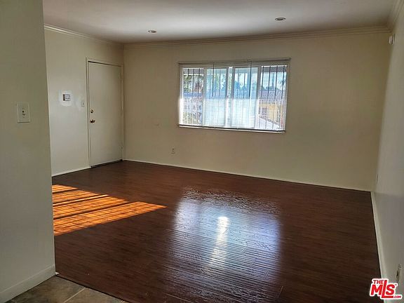 3rd image of 1059 S Norton Ave APT 10