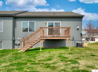 19601 Weir St, Omaha, NE 68135