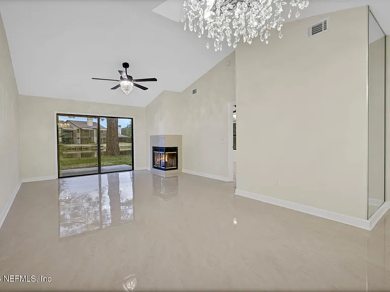 181 Aruba Ln — Photo 69