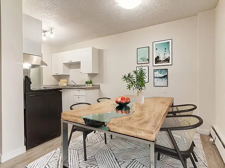 2702 48th Ave — Photo 3