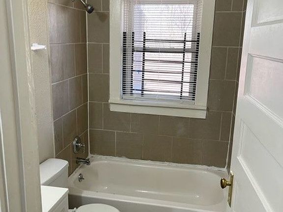 2nd image of 2718 E 26th St #B