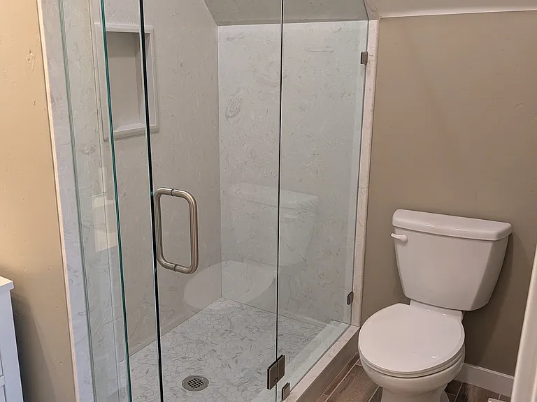 569 Southgate Rd — Photo 6