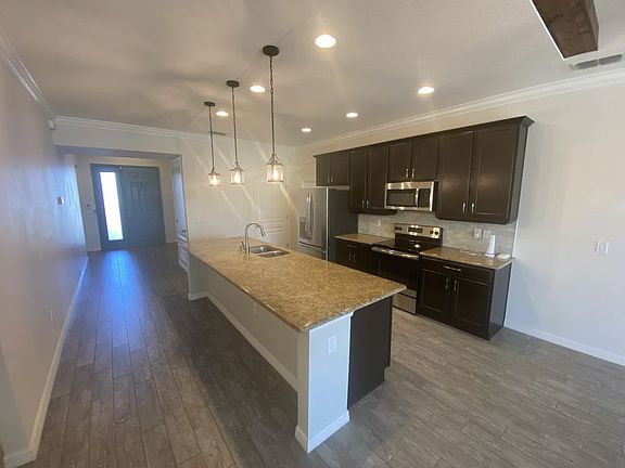 4th image of 9354 Oglethorpe Dr