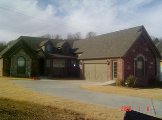 2204 N 1st St, Broken Arrow, OK 74012