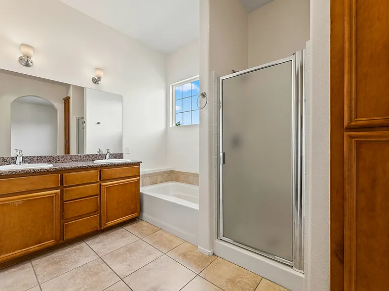 1472 Patricia Ave — Photo 4