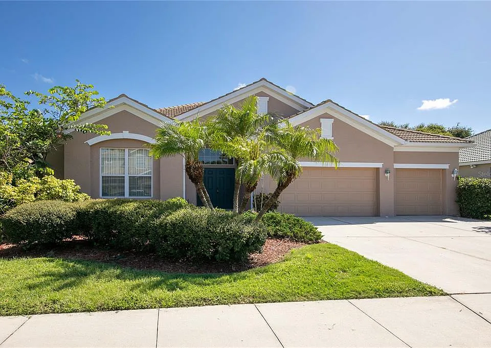 1679 Pinyon Pine Dr