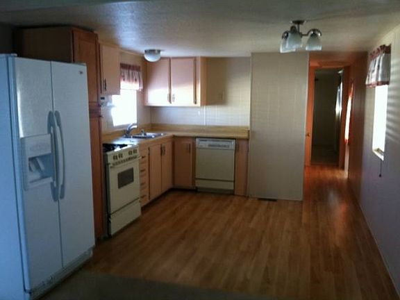 4th image of 211 N Citrus Ave Space 276