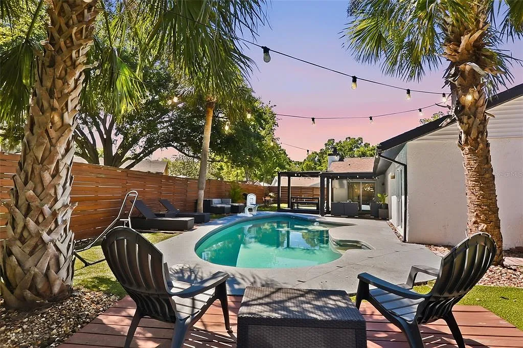3 bed, 3.0 bath, 1633 sqft, $3,995 — Photo 4