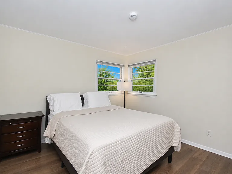 1802 Fairfield Rd — Photo 12