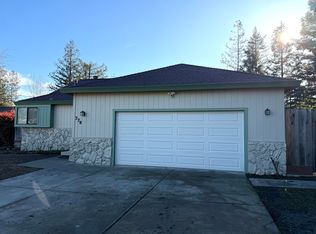 378 Brey Rd, Santa Rosa, CA 95409