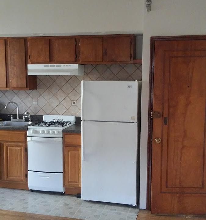 1st image of 2325 Brown Street # Fl 2nd