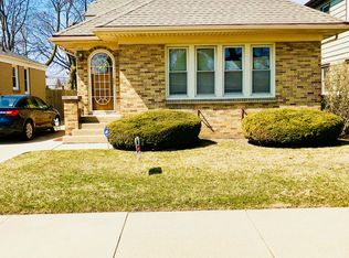 2818 La Salle St, Racine, WI 53402