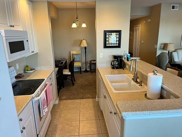 6828 Toland Dr #302 — Photo 3