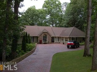 8635 Steeple Chase Dr, Roswell, GA 30076
