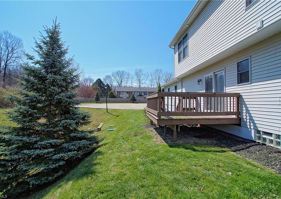 1243 PEBBLE CT Willoughby OH Zillow