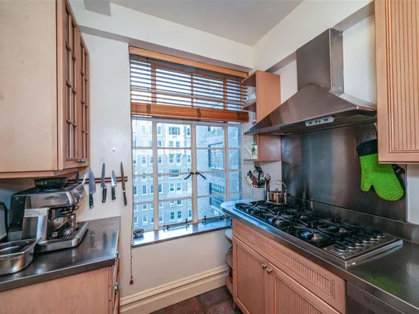 320 Central Park West image 10 of 13