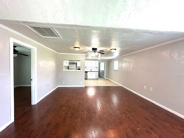 17884 Crystalwood Ct — Photo 6