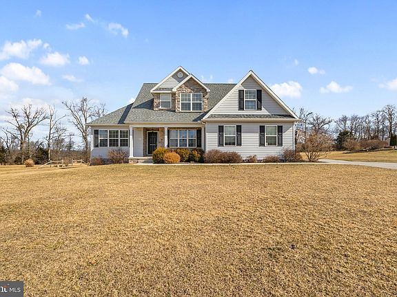 2nd image of 87 Woodland Dr