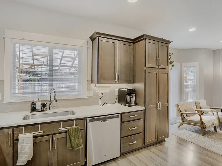 8573 SE Gray St — Photo 14