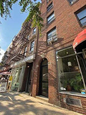 Rented by Waverly Realty Associates | media 26