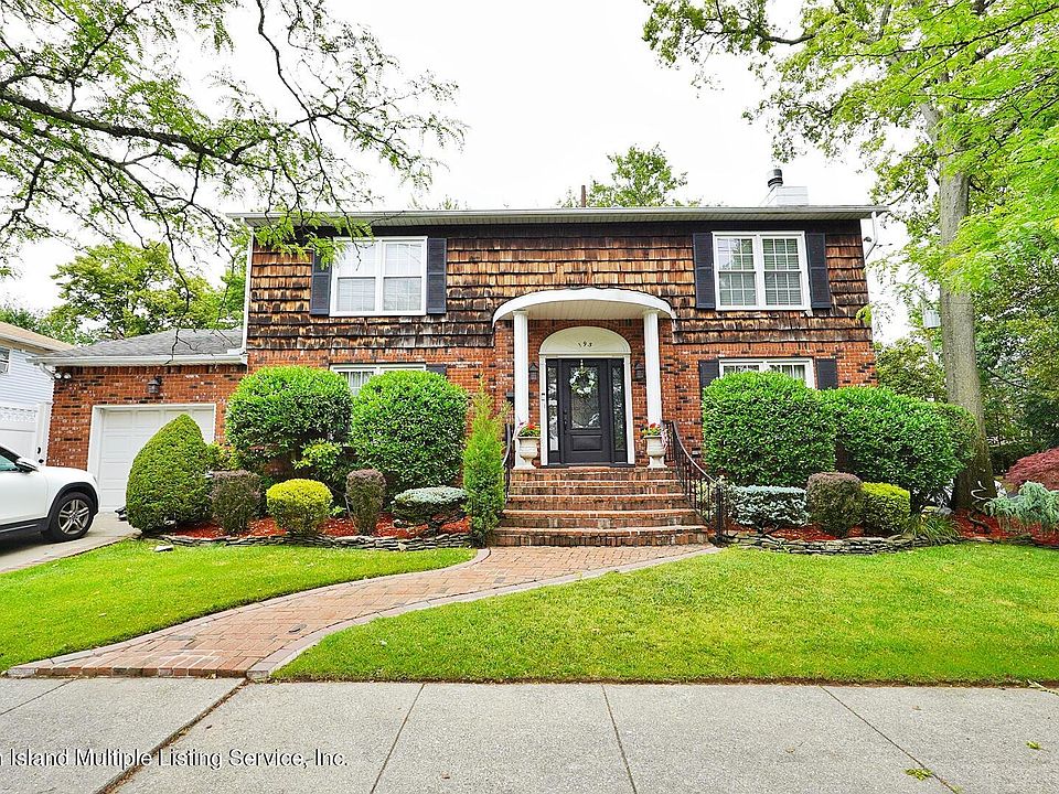 1st image of 195 Woodvale Ave