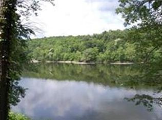 518 River Rd, South Hadley, MA 01075