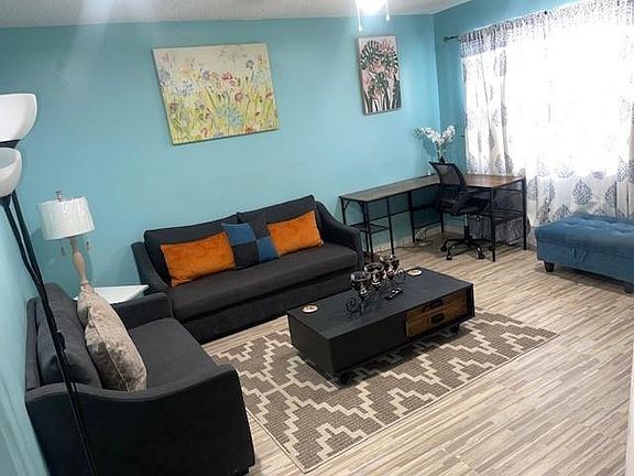 3rd image of 3841 SW 54th Avenue