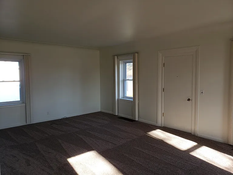 6153 Sibley Rd — Photo 6