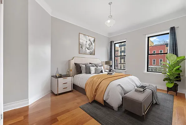 Rented by REAL New York | media 30