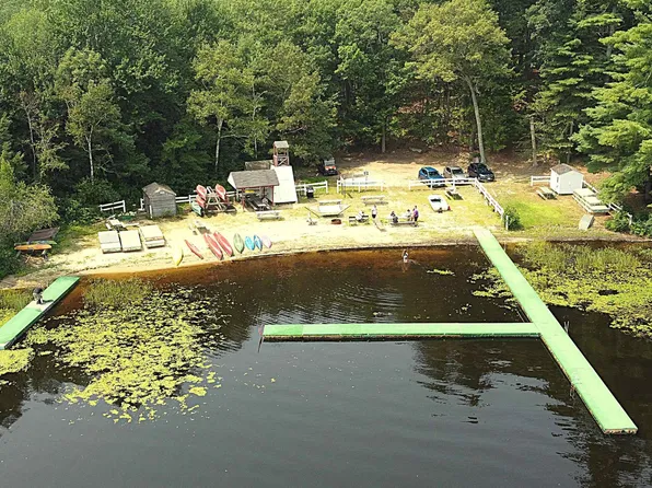 12 W Shore Park Road, Kingston, NH 03848