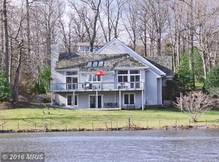 11570 Lake Newport Rd, Reston, VA 20194