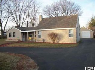 224 Ballard Rd, Jackson, MI 49201