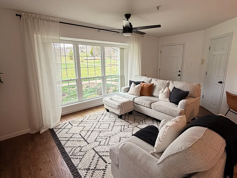 1609 Forest Springs Ln #B — Photo 5