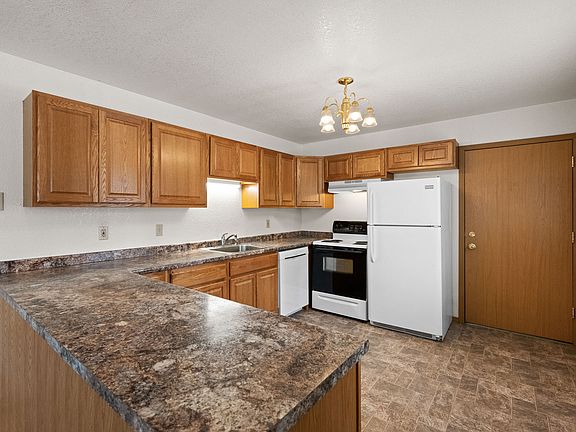 2nd image of 4826 Da Niece St APT 1