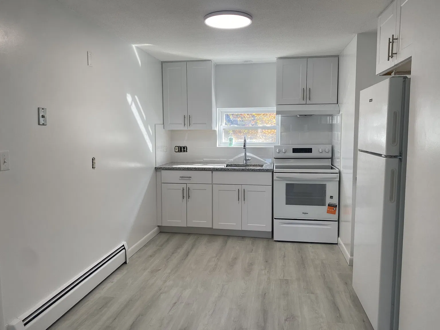 2 bed, 750 sqft, $2,550 — Photo 3