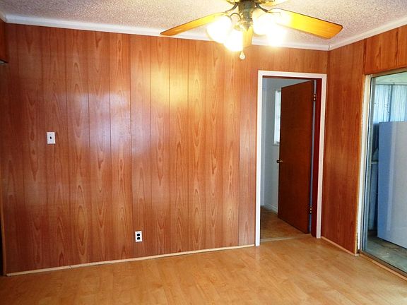 5th image of 2655 W Fm 243