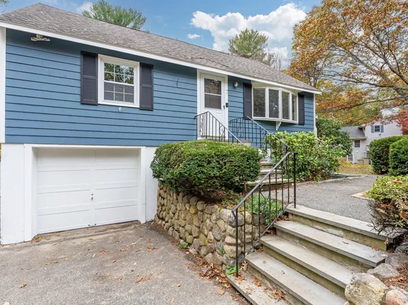 7 Taylor St, Peabody, MA 01960