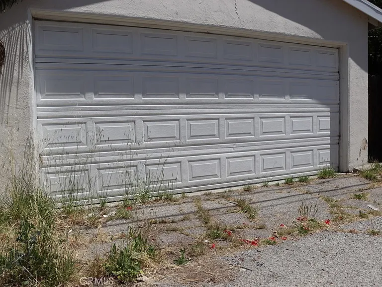 18616 Lassen St — Photo 36