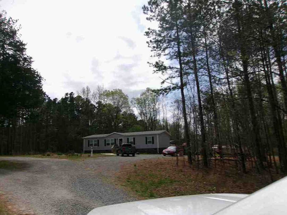 2nd image of 100 Pinecrest Acres