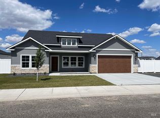 1122 Crestview Dr, Twin Falls, ID 83301