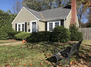 16 Oakland Ave, Seekonk, MA 02771