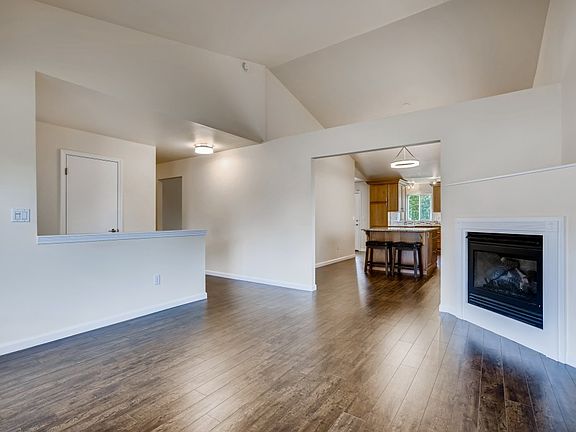 3rd image of 917 23rd St NW