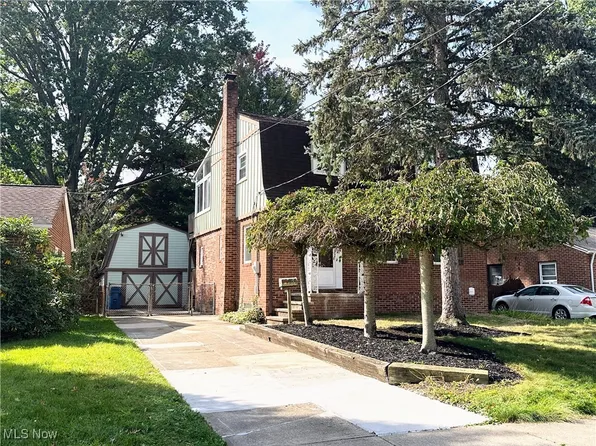 23045 Clifford Dr, North Olmsted, OH 44070