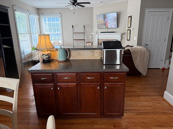 Kitchen island