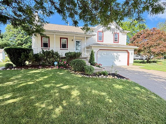 2nd image of 2028 Bernwood Dr
