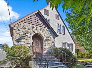 206 Park Dr, Eastchester, NY 10709