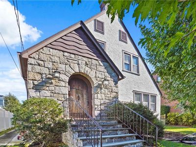 206 Park Dr, Eastchester, NY, 10709