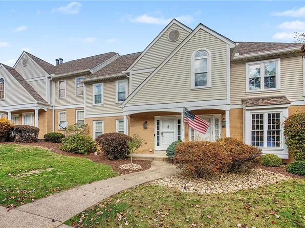 540 Lakewood Dr, Monroeville, PA 15146