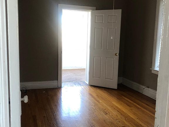 5th image of 3702 W Wrightwood Ave #3F